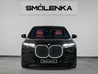 2022 BMW 7 серии 740d xDrive VII (G70), чёрный, 19900000 рублей, вид 4
