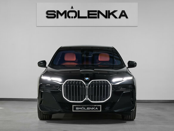 2022 BMW 7 серии 740d xDrive VII (G70), чёрный, 19000000 рублей - вид 4