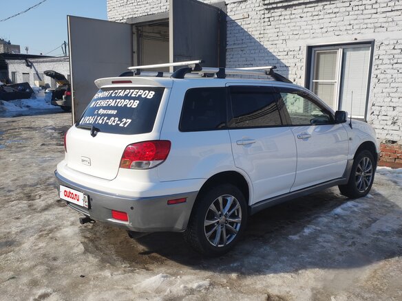 2003 Mitsubishi Outlander I, белый, 690000 рублей - вид 5