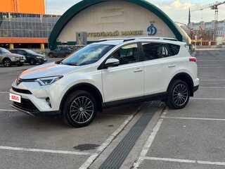 2018 Toyota RAV4 IV (XA40) Рестайлинг, белый, 2500000 рублей, вид 2