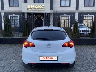 2011 Opel Astra J, белый, 820000 рублей, вид 4