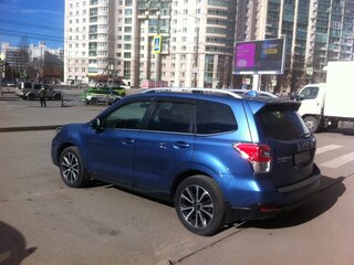 2017 Subaru Forester IV Рестайлинг 2, синий, 2600000 рублей, вид 4
