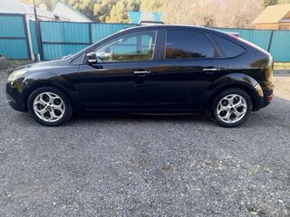 2010 Ford Focus II Рестайлинг, чёрный, 500000 рублей, вид 5