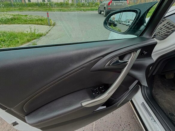 2012 Opel Astra J, белый - вид 8