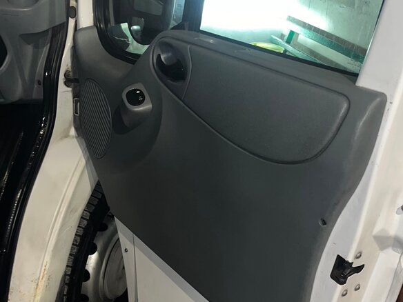 2010 Ford Transit, белый, 1230000 рублей - вид 11