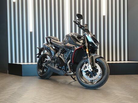 2026 QJMotor SRK 921, чёрный, 1090000 рублей, вид 3
