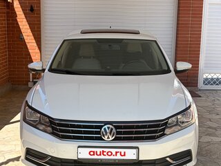 2018 Volkswagen Passat (North America and China) I Рестайлинг, белый, 2000000 рублей, вид 1