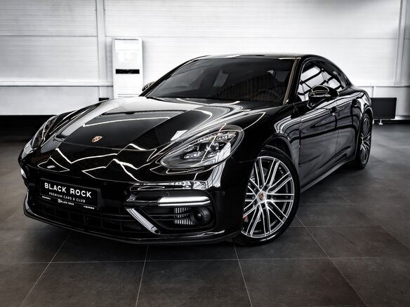 2018 Porsche Panamera Turbo II, чёрный