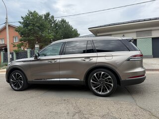 2020 Lincoln Aviator II, коричневый, 4200000 рублей, вид 3