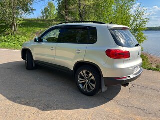 2011 Volkswagen Tiguan I Рестайлинг, серебристый, 1000000 рублей, вид 3