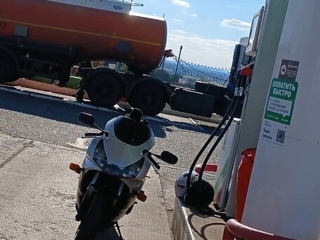 2002 Honda CBR 954RR Fireblade, серебристый, 420000 рублей, вид 2