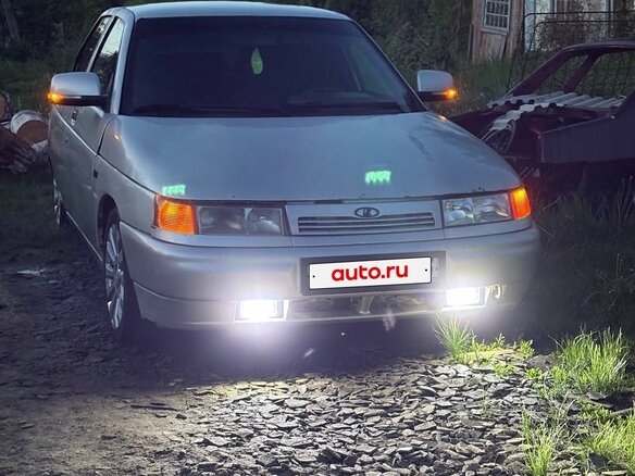2006 Lada (ВАЗ) 2110, серебристый, 135000 рублей