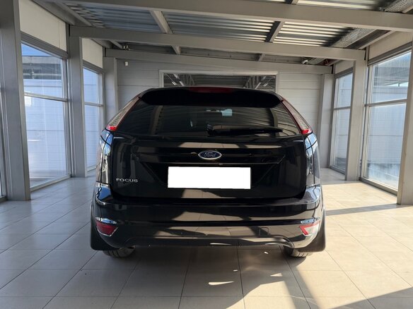 2010 Ford Focus II Рестайлинг, чёрный, 517000 рублей - вид 4