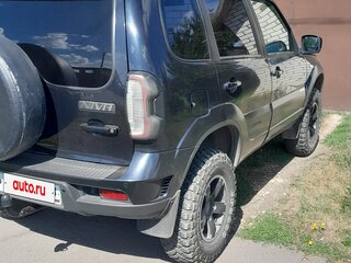 2013 Chevrolet Niva I Рестайлинг, чёрный, 730000 рублей, вид 3