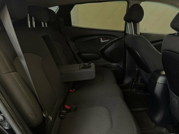 2013 Hyundai ix35 I, чёрный - вид 13