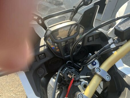 2016 Honda CRF 1000L Africa Twin, белый, 1100000 рублей, вид 4