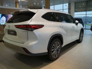 2026 Toyota Highlander IV (XU70), белый, 5400000 рублей, вид 5