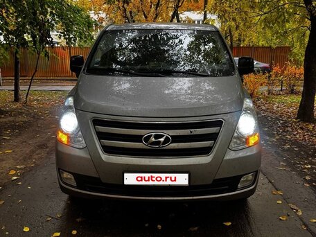 2016 Hyundai Grand Starex, серебристый, 2100000 рублей, вид 2