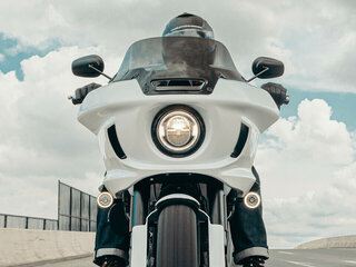 2026 Harley-Davidson Low Rider ST, белый, 3390000 рублей, вид 4