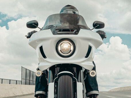 2026 Harley-Davidson Low Rider ST, белый, 3390000 рублей, вид 4