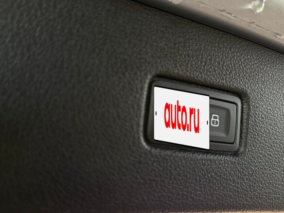 2022 Audi Q7 45 TFSI II (4M) Рестайлинг, серебристый, 5800000 рублей - вид 16
