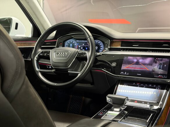 2019 Audi A8 Long 55 TFSI IV (D5), белый, 4790000 рублей - вид 27