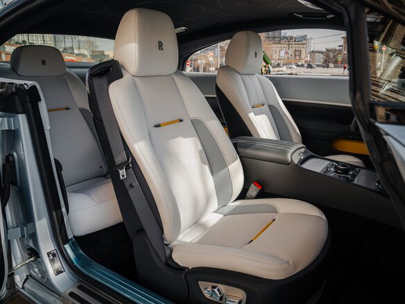 2021 Rolls-Royce Wraith Black Badge, голубой, 60500000 рублей - вид 19