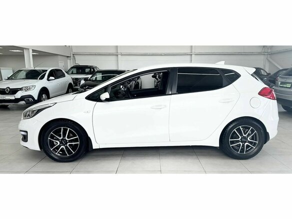 2017 Kia Ceed II Рестайлинг, белый - вид 6