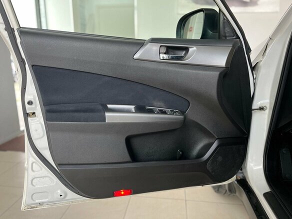 2012 Subaru Forester III Рестайлинг, белый, 1094000 рублей - вид 22