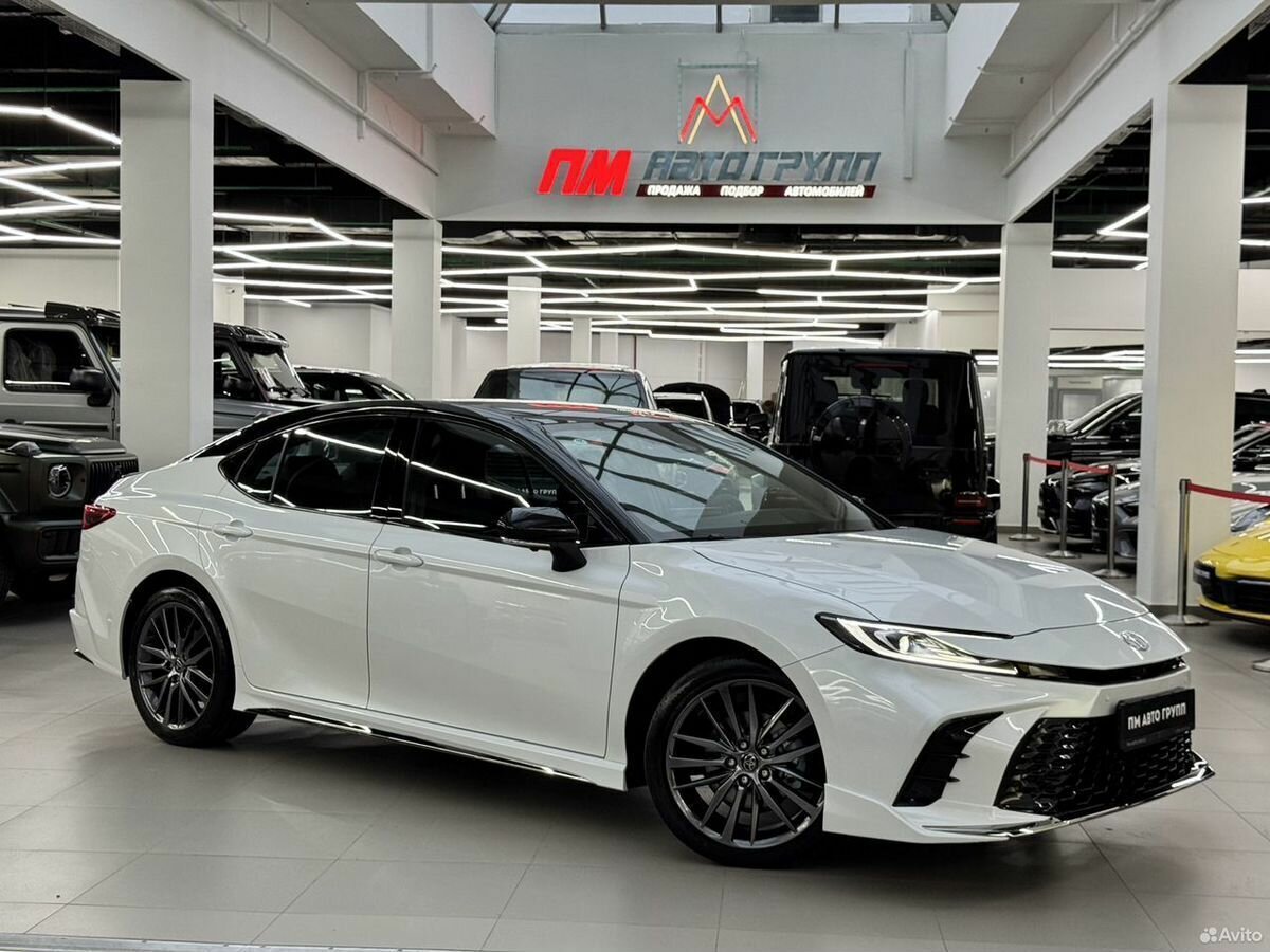 Toyota и Tesla отзывают более полумиллиона машин в США