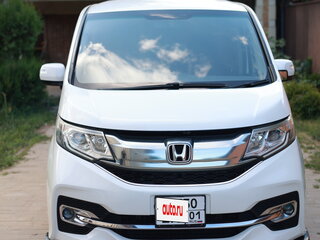 2015 Honda Stepwgn Spada V, белый, 1778000 рублей, вид 3