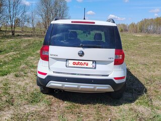 2014 Skoda Yeti I Рестайлинг, белый, 825000 рублей, вид 5