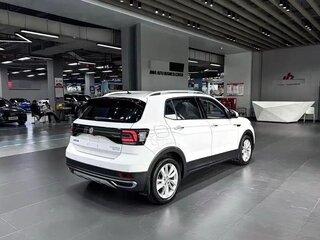 2022 Volkswagen T-Cross I, белый, 1650000 рублей, вид 4