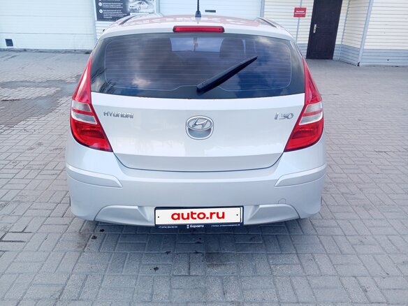 2011 Hyundai i30 I Рестайлинг, бежевый, 730000 рублей - вид 8