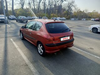 2001 Peugeot 206, красный, 170000 рублей, вид 4