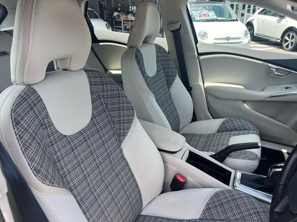2020 Volvo V40 II Рестайлинг, синий - вид 10