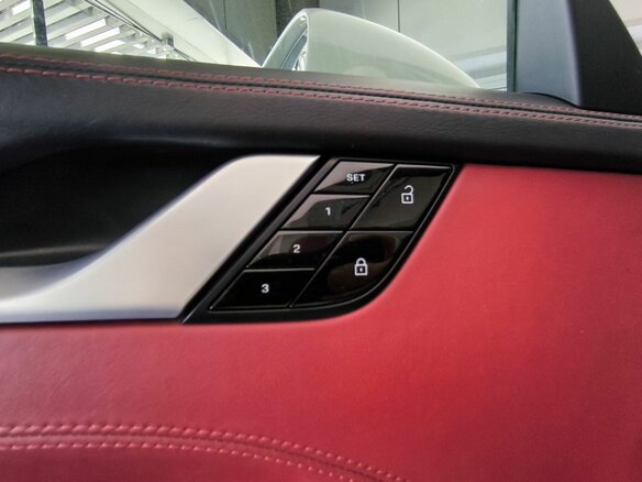 2020 Porsche 911 Carrera 4S VIII (992), серый, 13300000 рублей - вид 16
