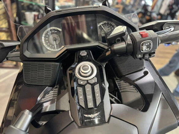2022 Honda GL 1800 Gold Wing, чёрный, 3250000 рублей - вид 18