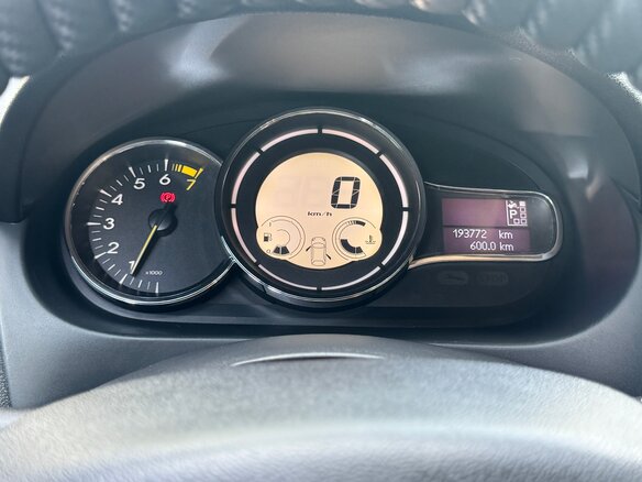 2011 Renault Megane III, белый - вид 9