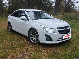 2013 Chevrolet Cruze I Рестайлинг, белый, 750000 рублей, вид 1