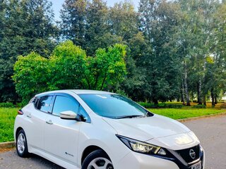 2018 Nissan Leaf II (ZE1), белый, 1775000 рублей, вид 3