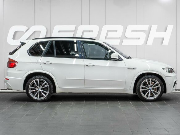 2011 BMW X5 M I (E70), белый - вид 4