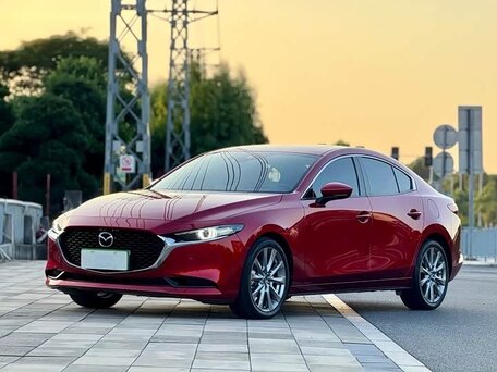 2023 Mazda 3 Axela IV (BP), пурпурный, 1740000 рублей, вид 3