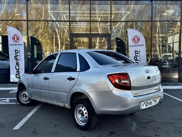2014 Lada (ВАЗ) Granta I, серебристый, 240000 рублей - вид 5
