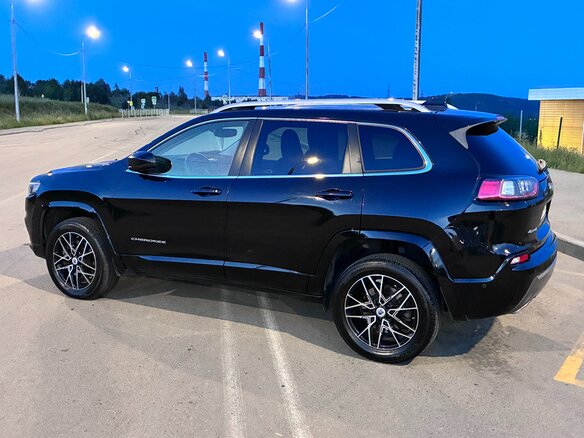 2018 Jeep Cherokee V (KL) Рестайлинг, чёрный, 2750000 рублей - вид 10
