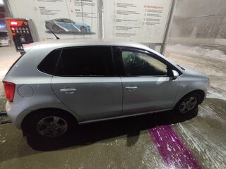 2011 Volkswagen Polo V, серебристый, 600000 рублей, вид 3