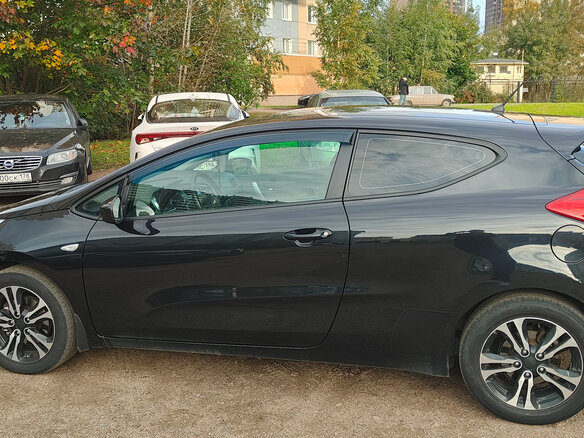 2013 Kia Ceed II, чёрный, 900000 рублей - вид 6