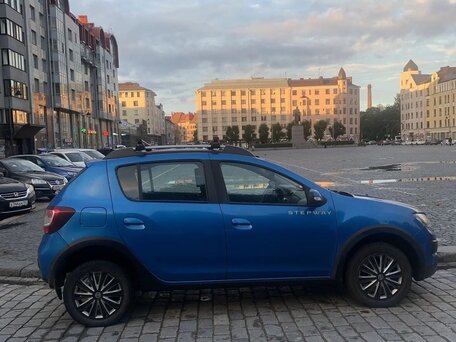 2015 Renault Sandero Stepway II, синий, 700000 рублей, вид 4