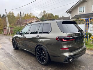 2023 BMW X7 40d I (G07) Рестайлинг, зелёный, 14000000 рублей, вид 3