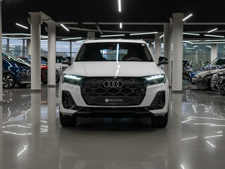 2026 Audi Q7 55 TFSI II (4M) Рестайлинг 2, белый, 14450000 рублей, вид 3